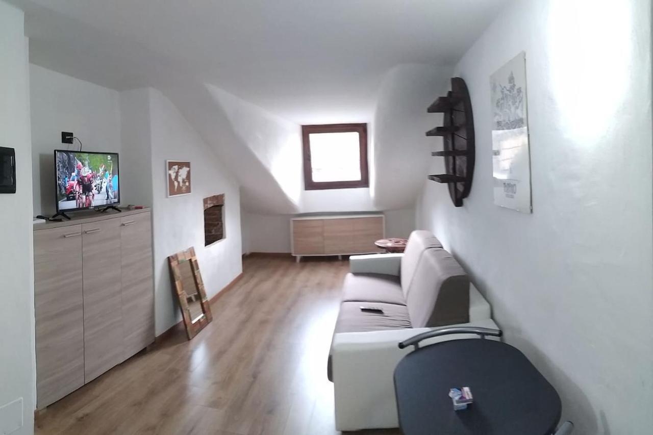Mansarda Al Valentino Appartement Turijn Buitenkant foto